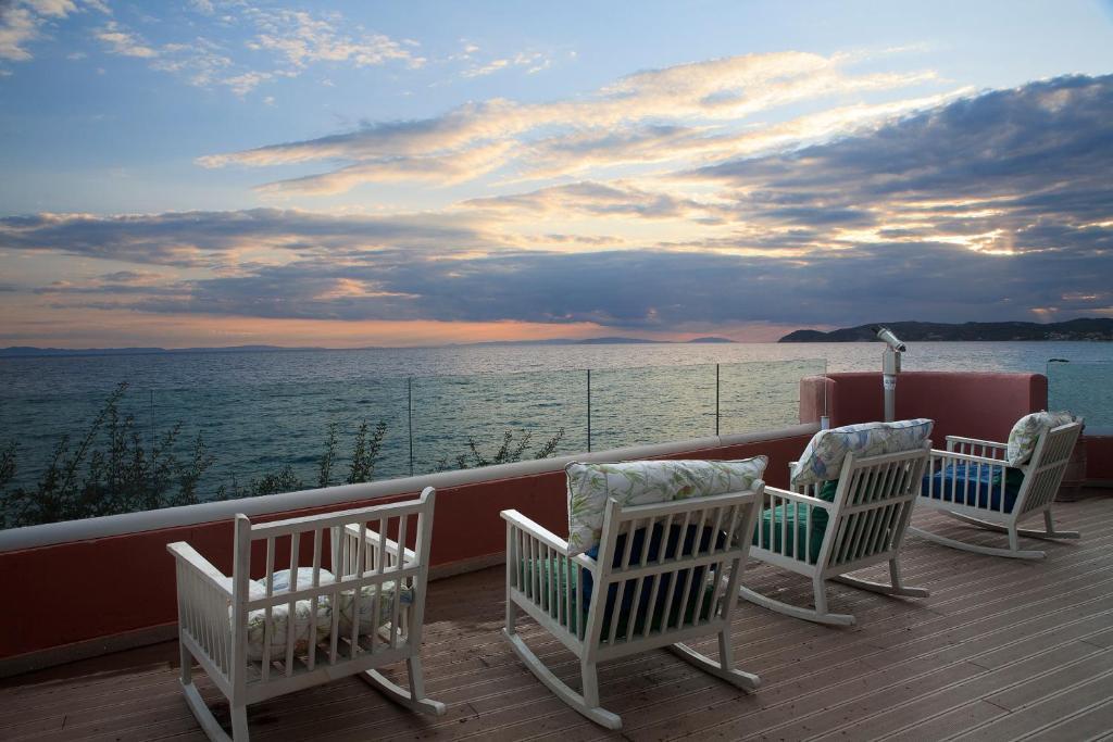 Alexandra Beach Spa Resort Potos Exterior foto